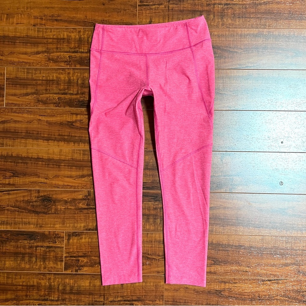 Outdoor voices, thick stretch, size medium, dark, pink cropped leggings - Picture 2 of 7